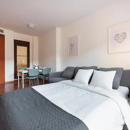 Pineapple Rosaleda 13 Apartment Malaga Exterior photo